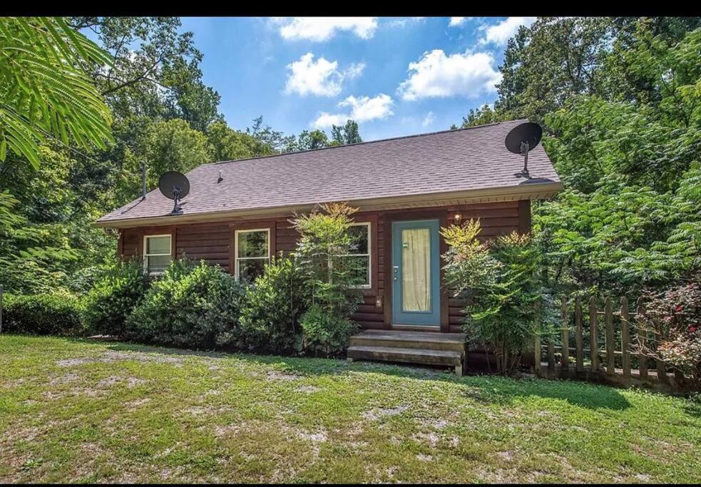 Smokey Mountain Retreat, Hot Tub, Game Room, Sleeps 8! Gatlinburg Esterno foto